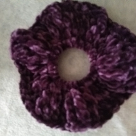 Purple scrunchies set of 3 - Picture 1 of 5